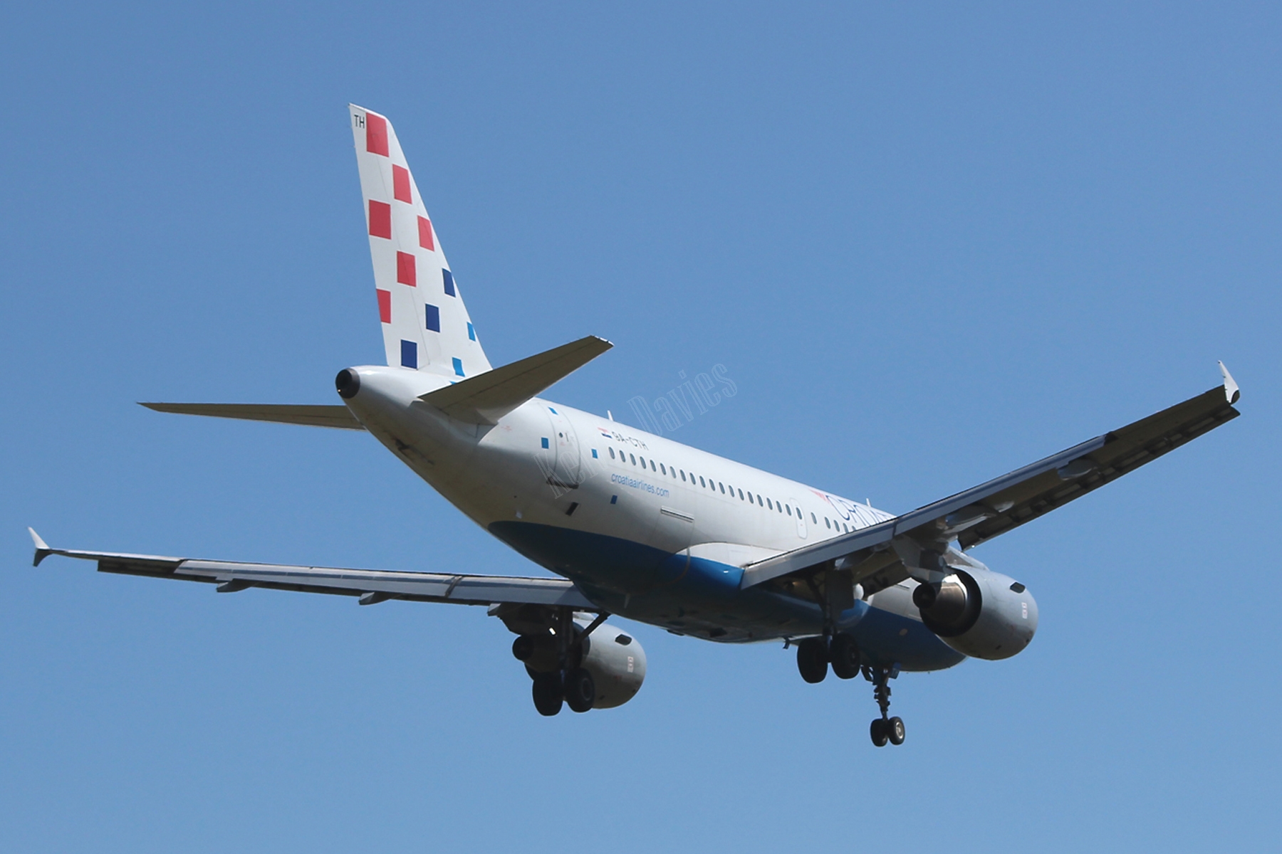 Croatia Airlines A319 9A-CTH