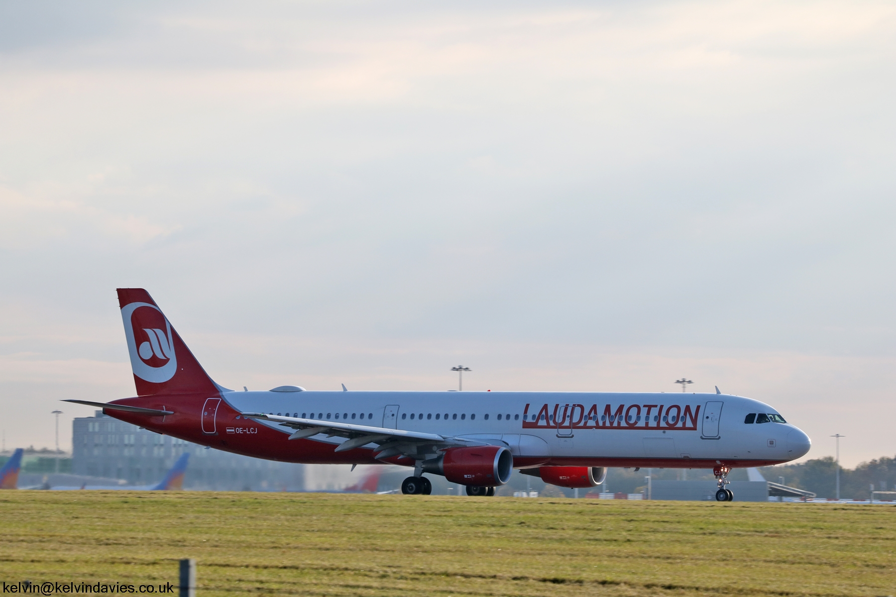 Laudamotion A321 OE-LCJ