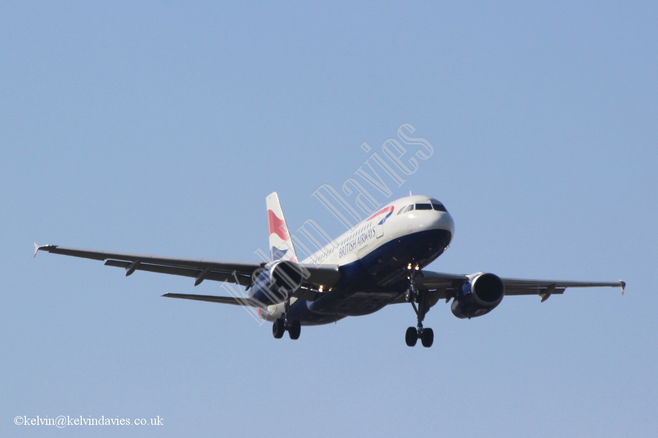 British Airways A319 G-EUPE