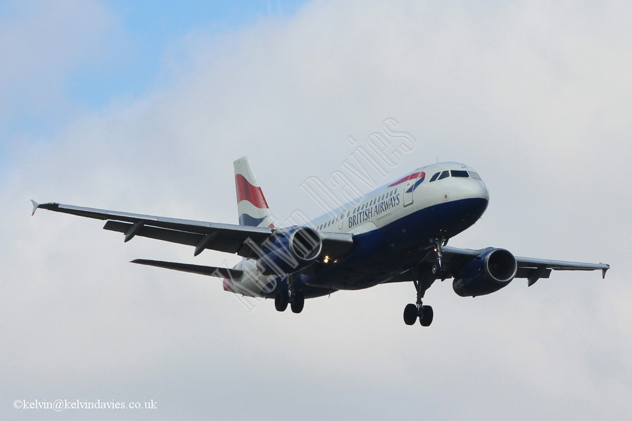 British Airways A319 G-EUOC