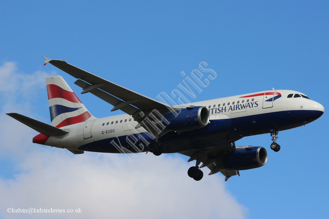 British Airways A319 G-EUOC