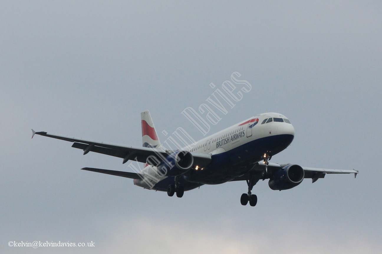 British Airways A320 G-EUUM