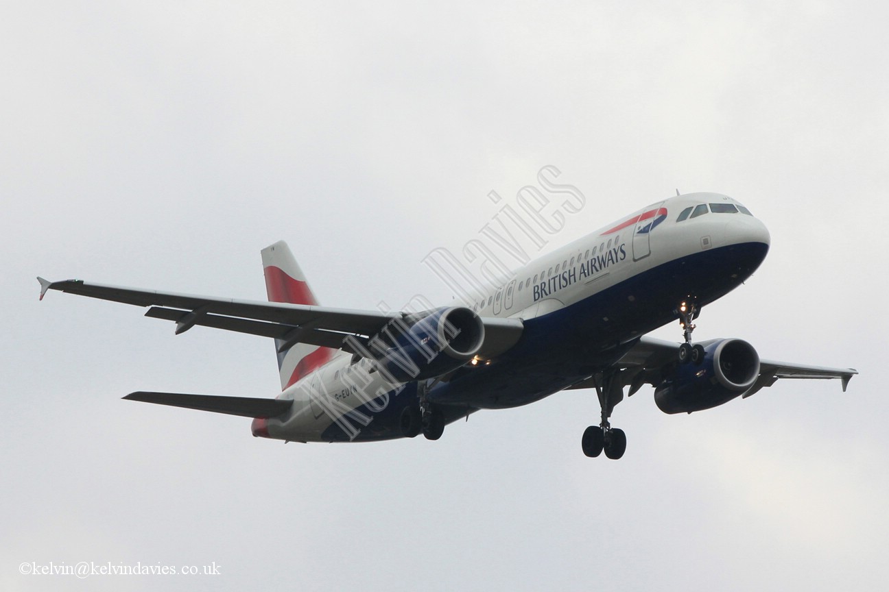 British Airways A320 G-EUYN
