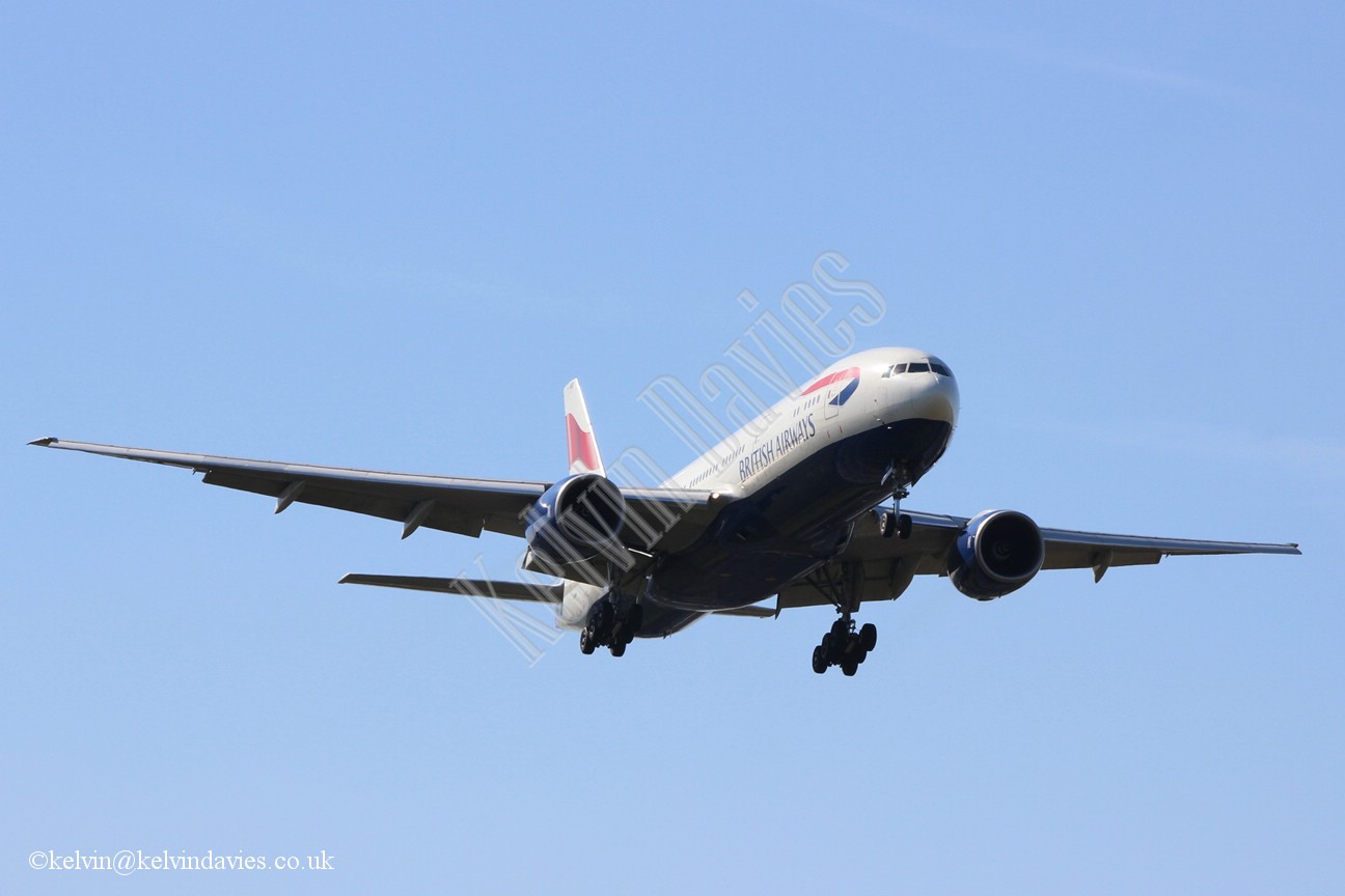 British Airways 777 G-YMMO