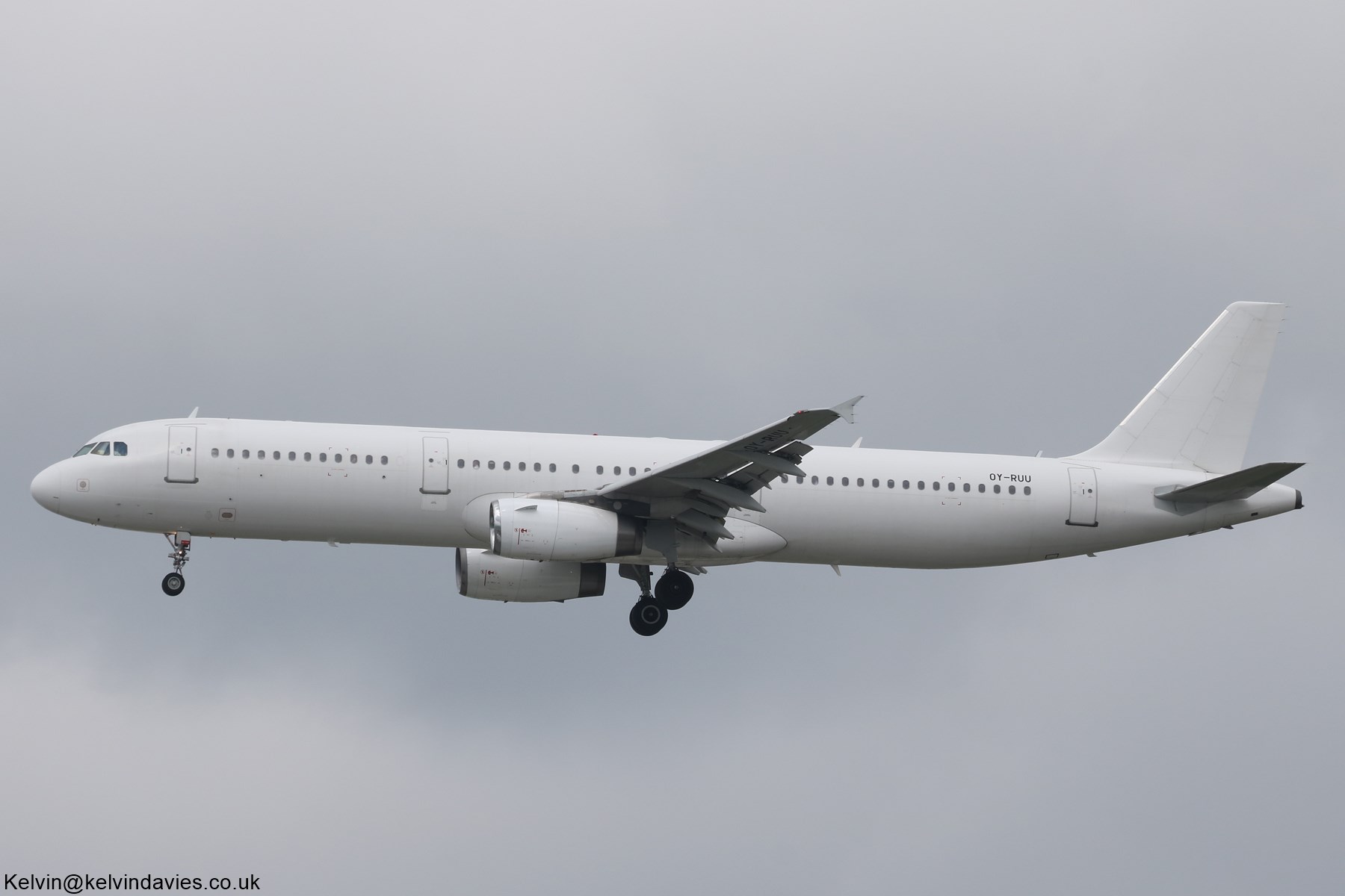 British Airways A320 OY-RUU