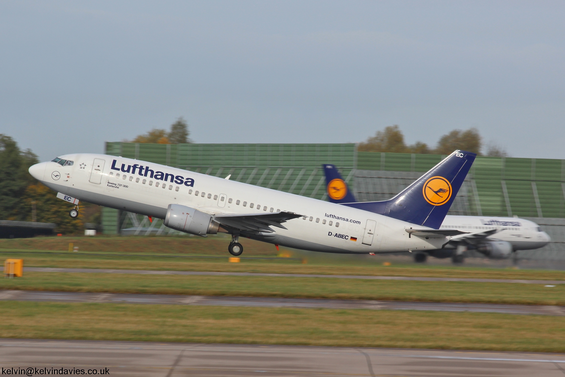 Lufthansa 737 D-ABEC