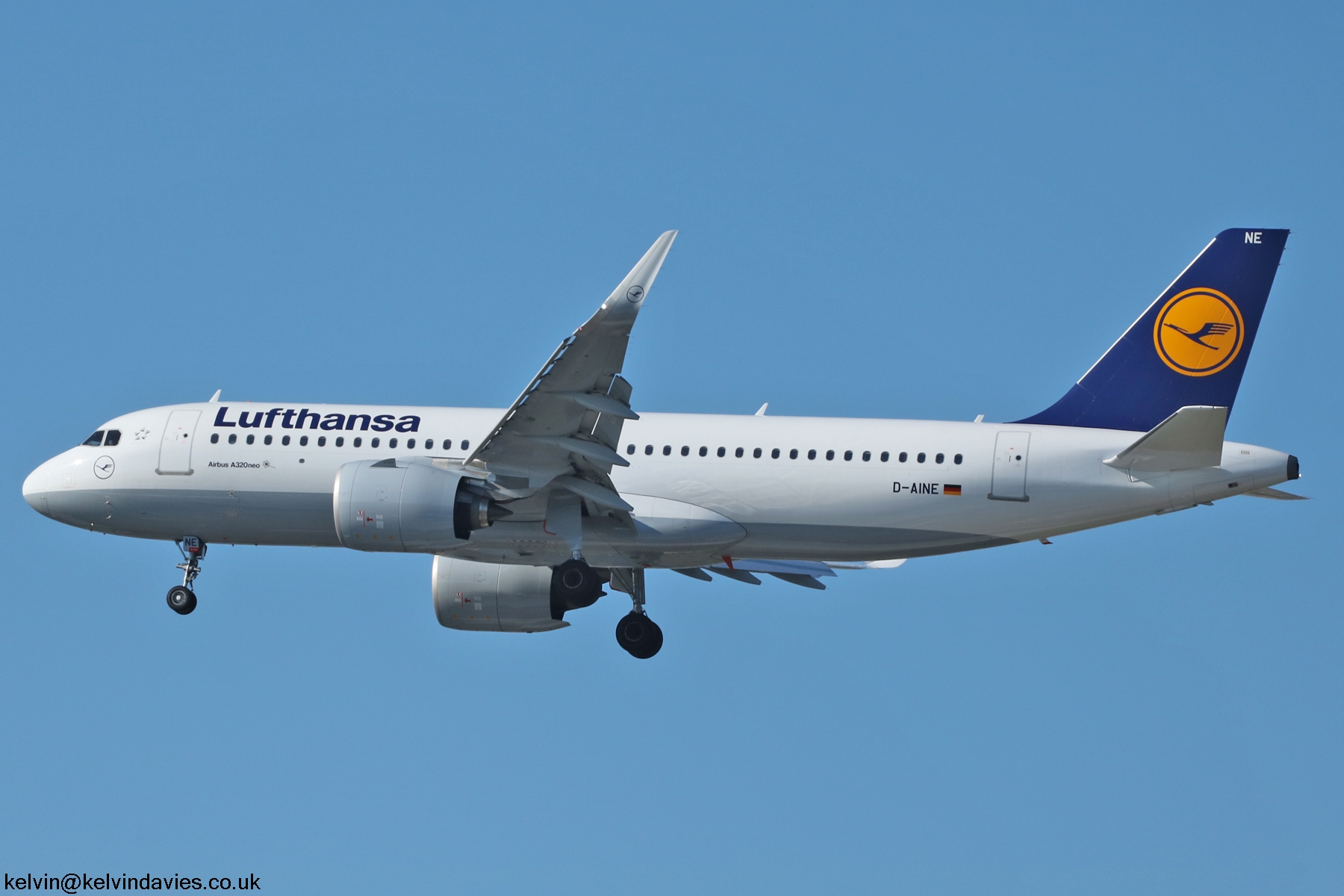 Lufthansa A320 D-AINE