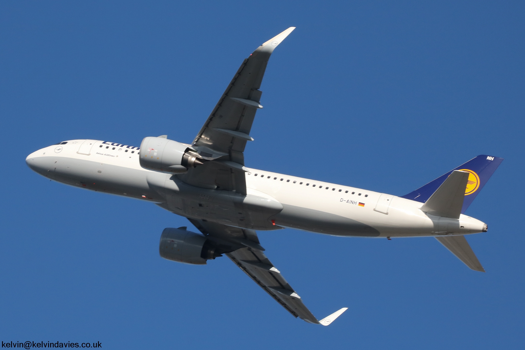 Lufthansa A320 D-AINH