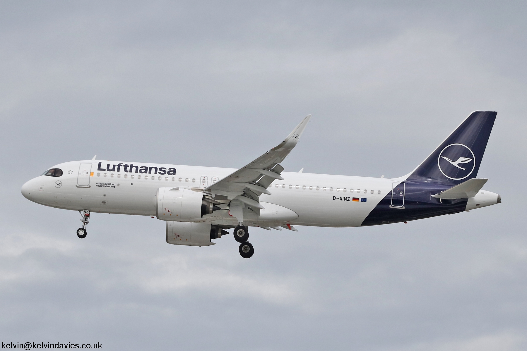Lufthansa A320 NEO D-AINZ