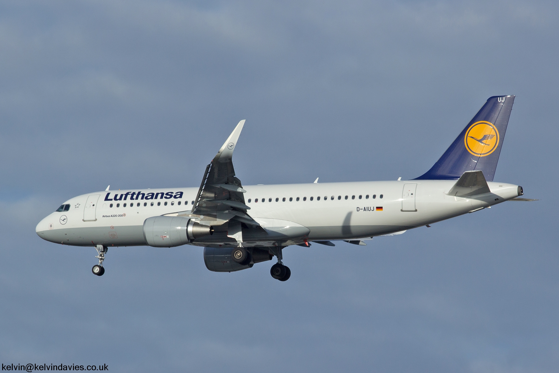 Lufthansa A320 D-AIUJ