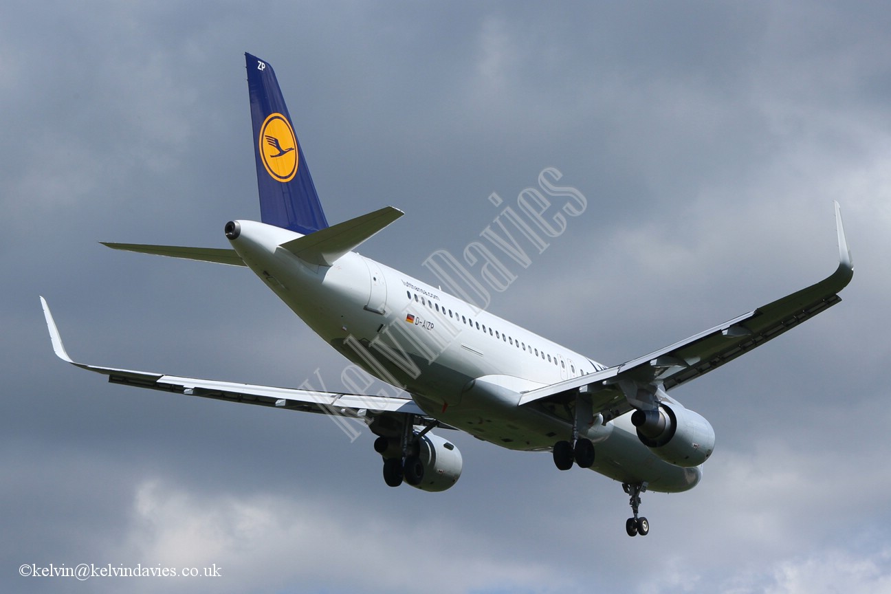 Lufthansa A320 D-AIZP