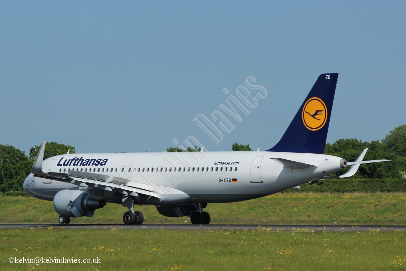 Lufthansa A320 D-AIZQ