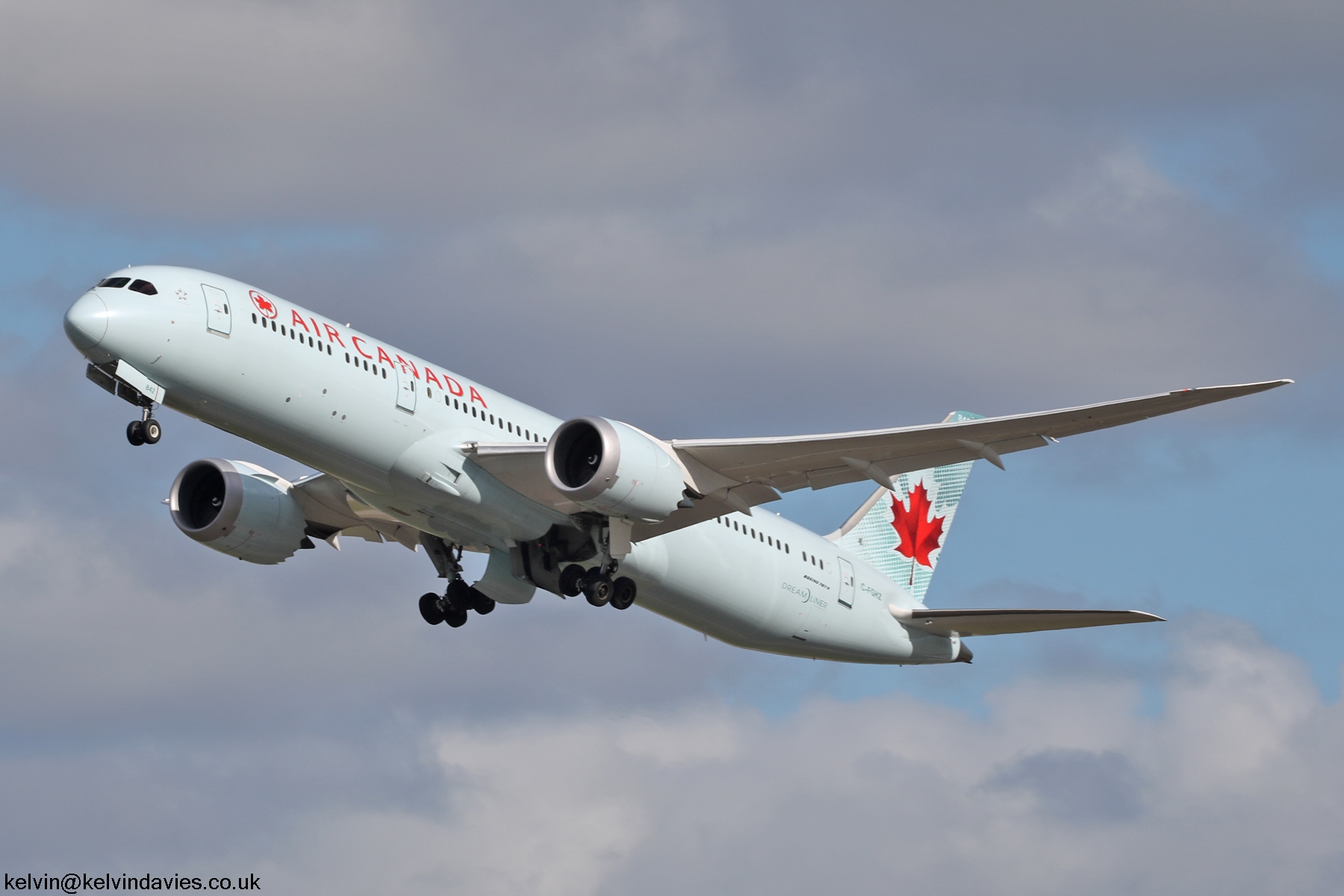 Air Canada 787 C-FGHZ