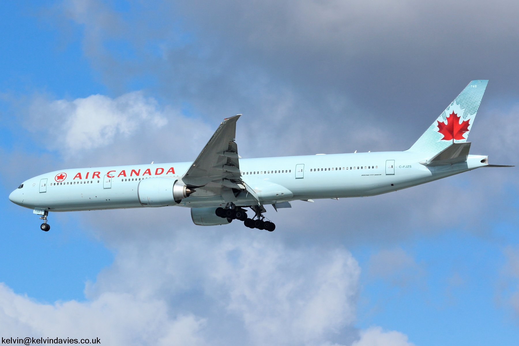 Air Canada 777 C-FJZS