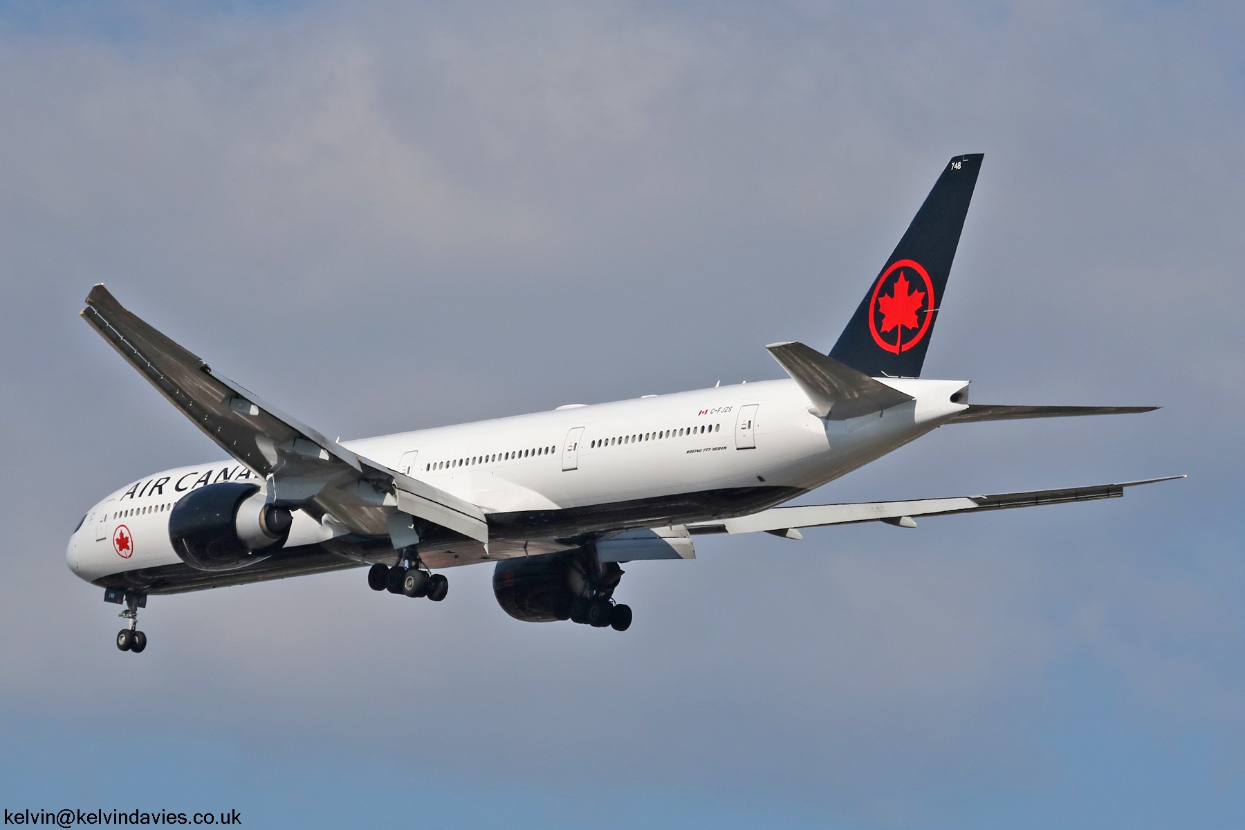 Air Canada 777 C-FJZS