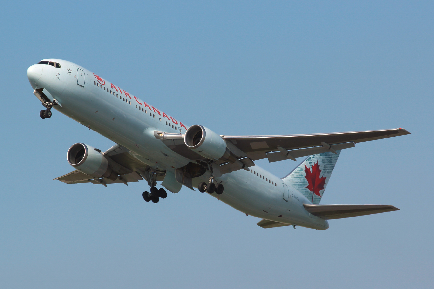 Air Canada 767 C-FOCA