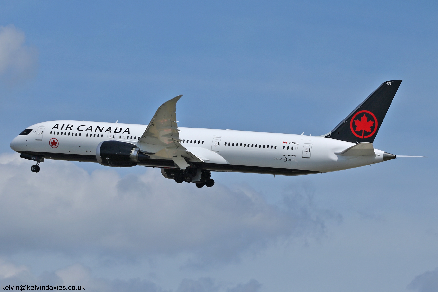 Air Canada 787 C-FVLZ