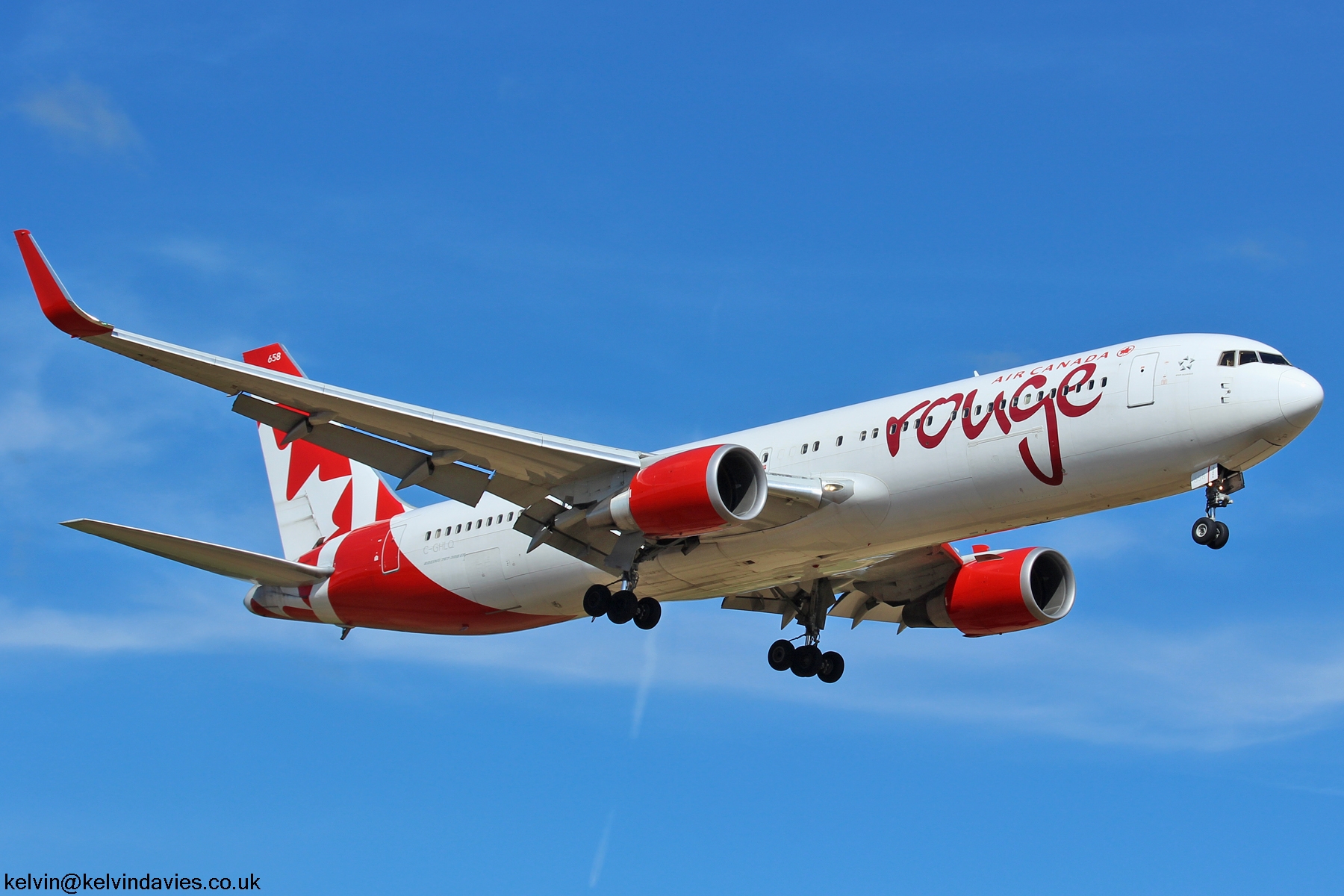 Air Canada Rouge 767 C-GHLQ
