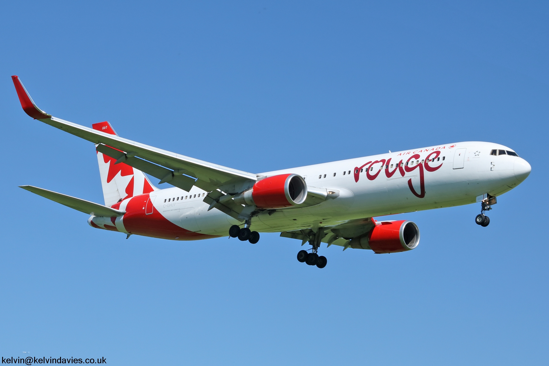 Air Canada Rouge 767 C-GHLV