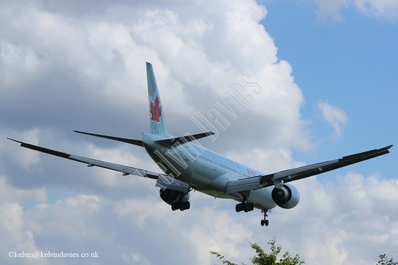 Air Canada 777 C-FIVR