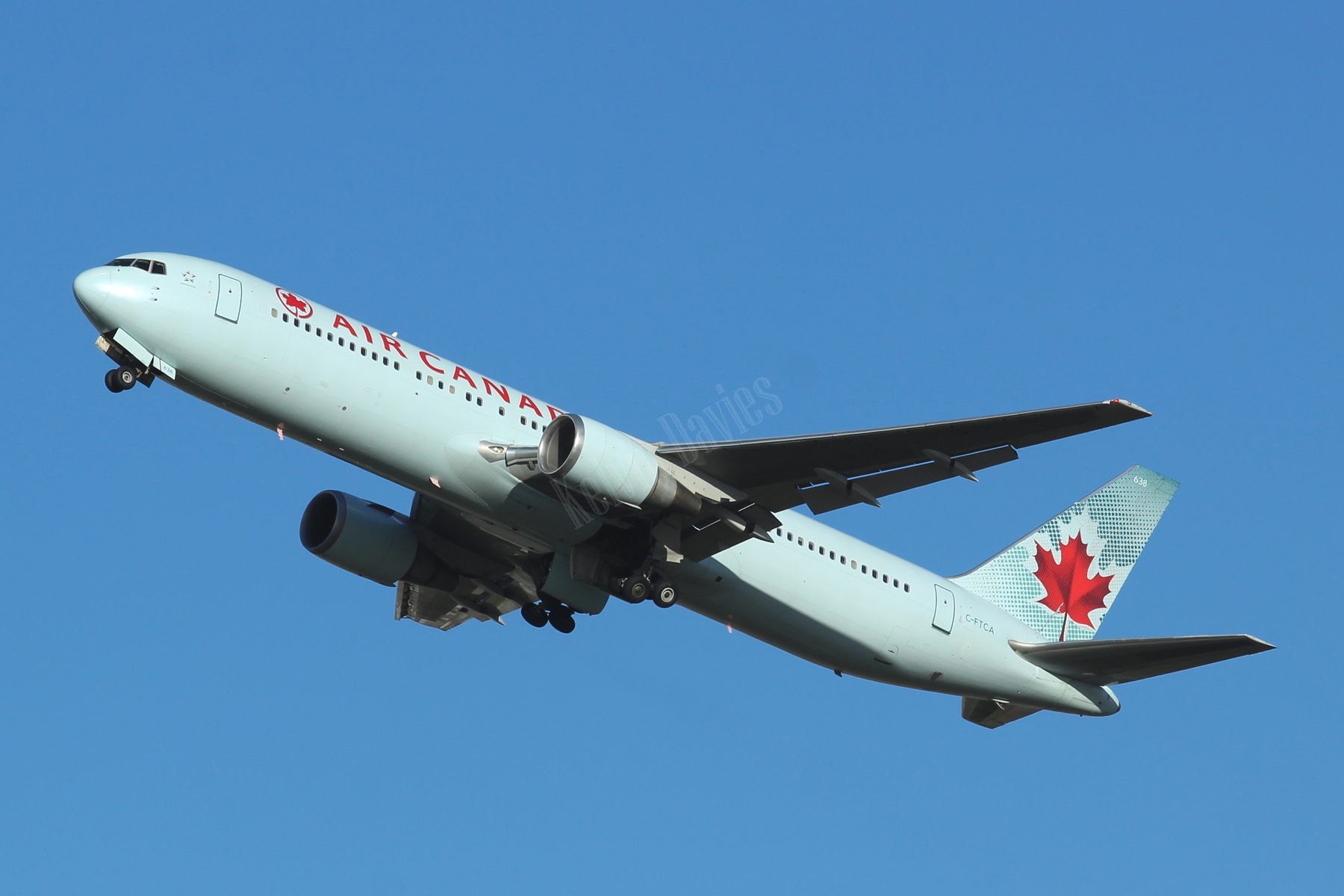 Air Canada 767 C-FTCA