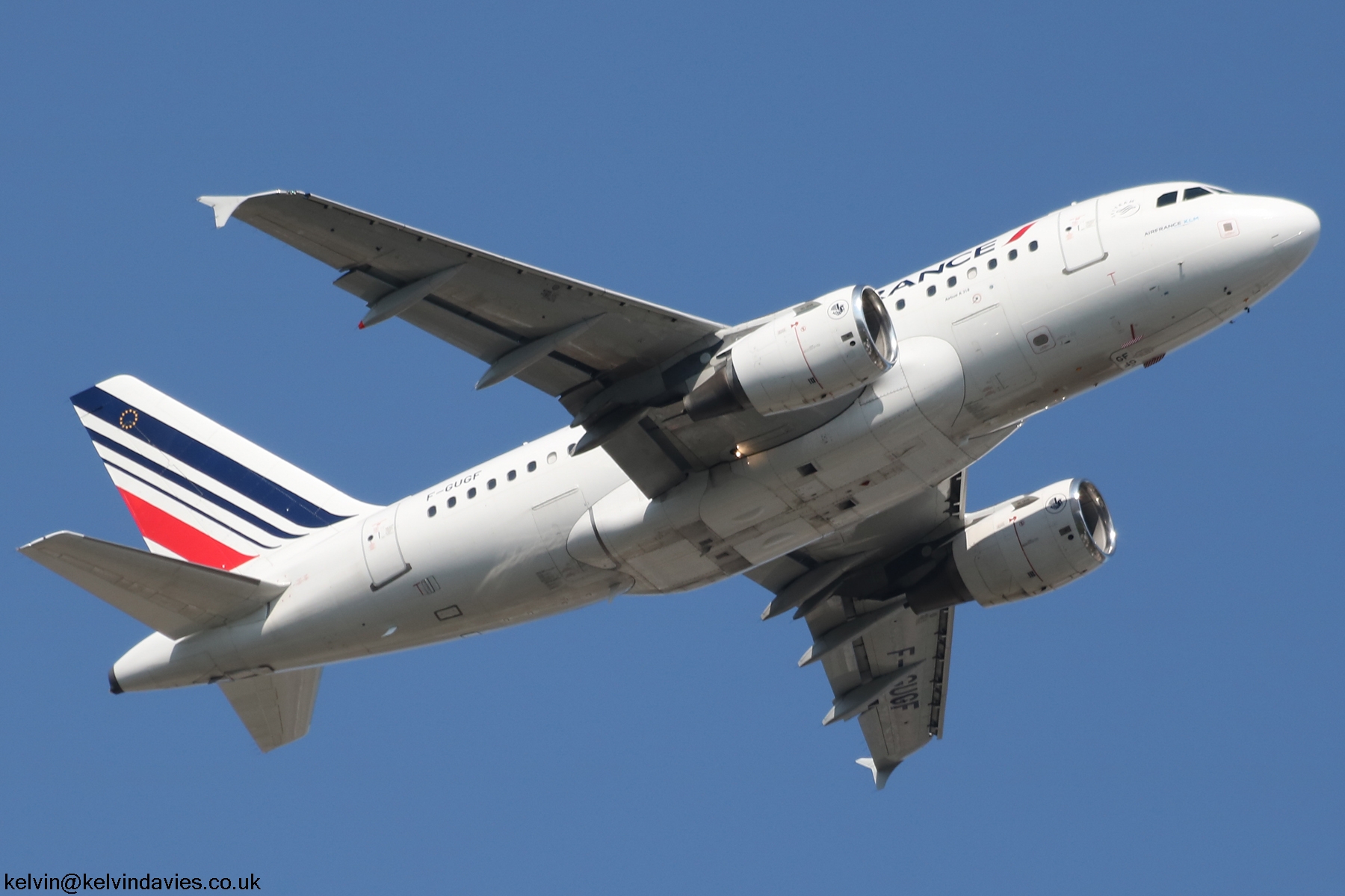 Air France A318 F-GUGF