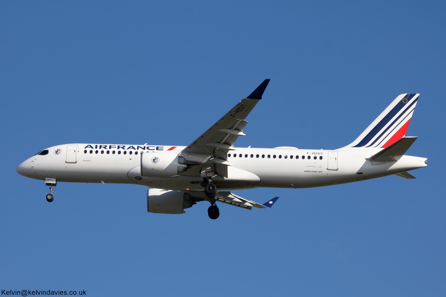 Air France A220 F-HZUT