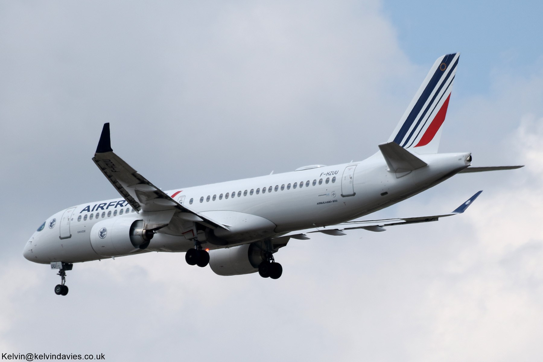 Air France A220 F-HZUU