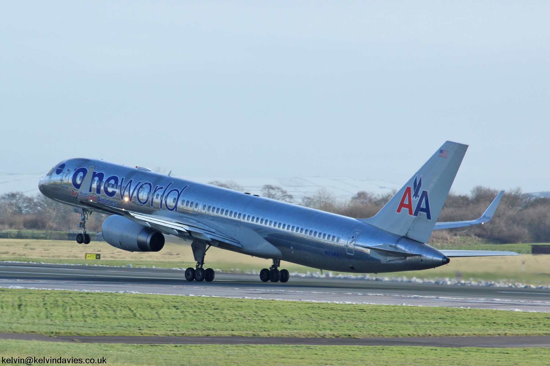 American Airlines 757 N174AA