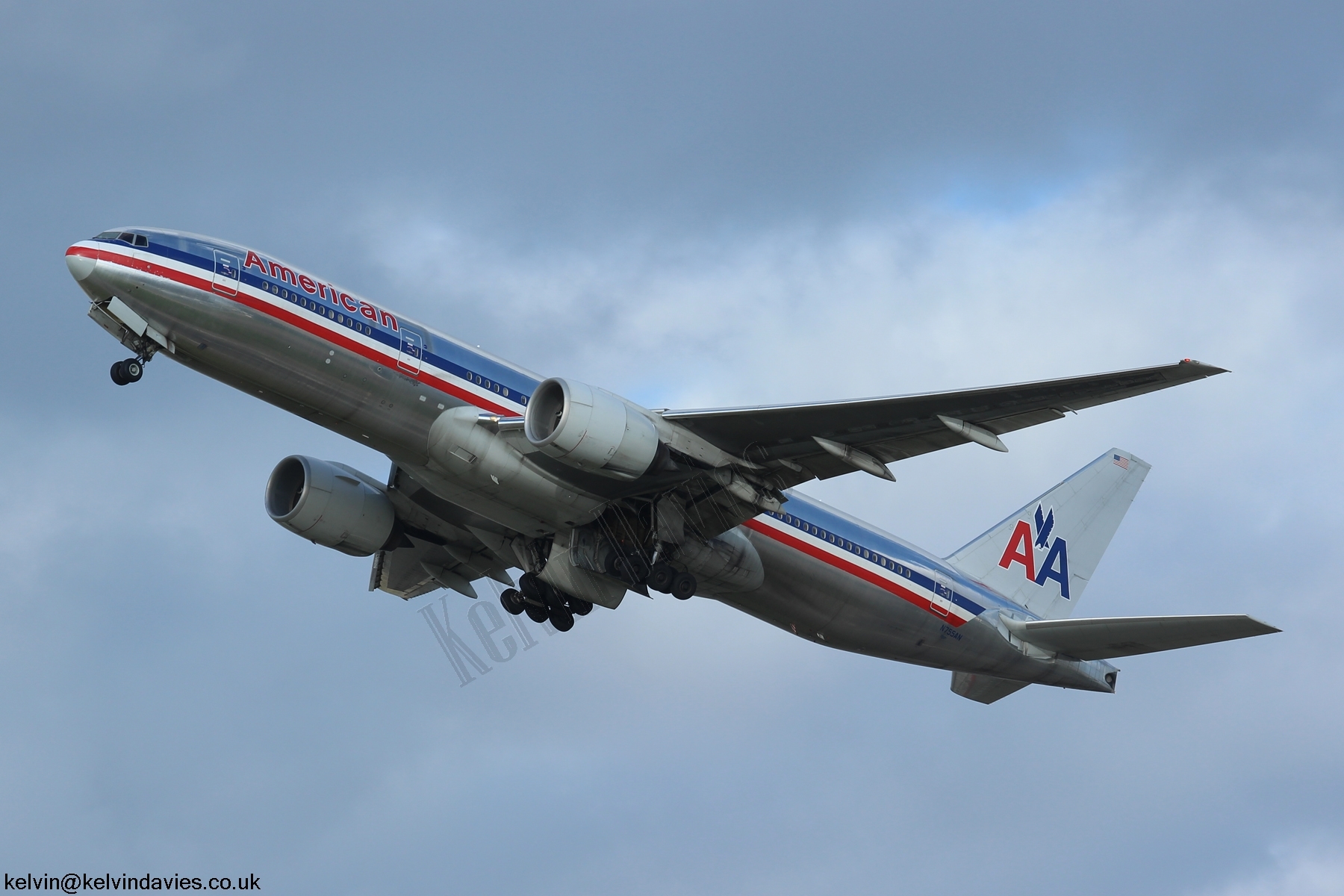 American Airlines B777 N755AN