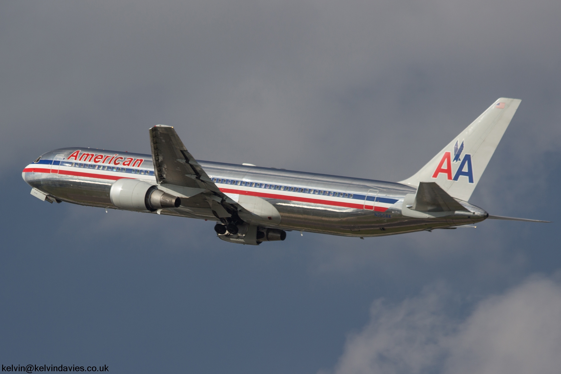 American Airlines 767 N355AA