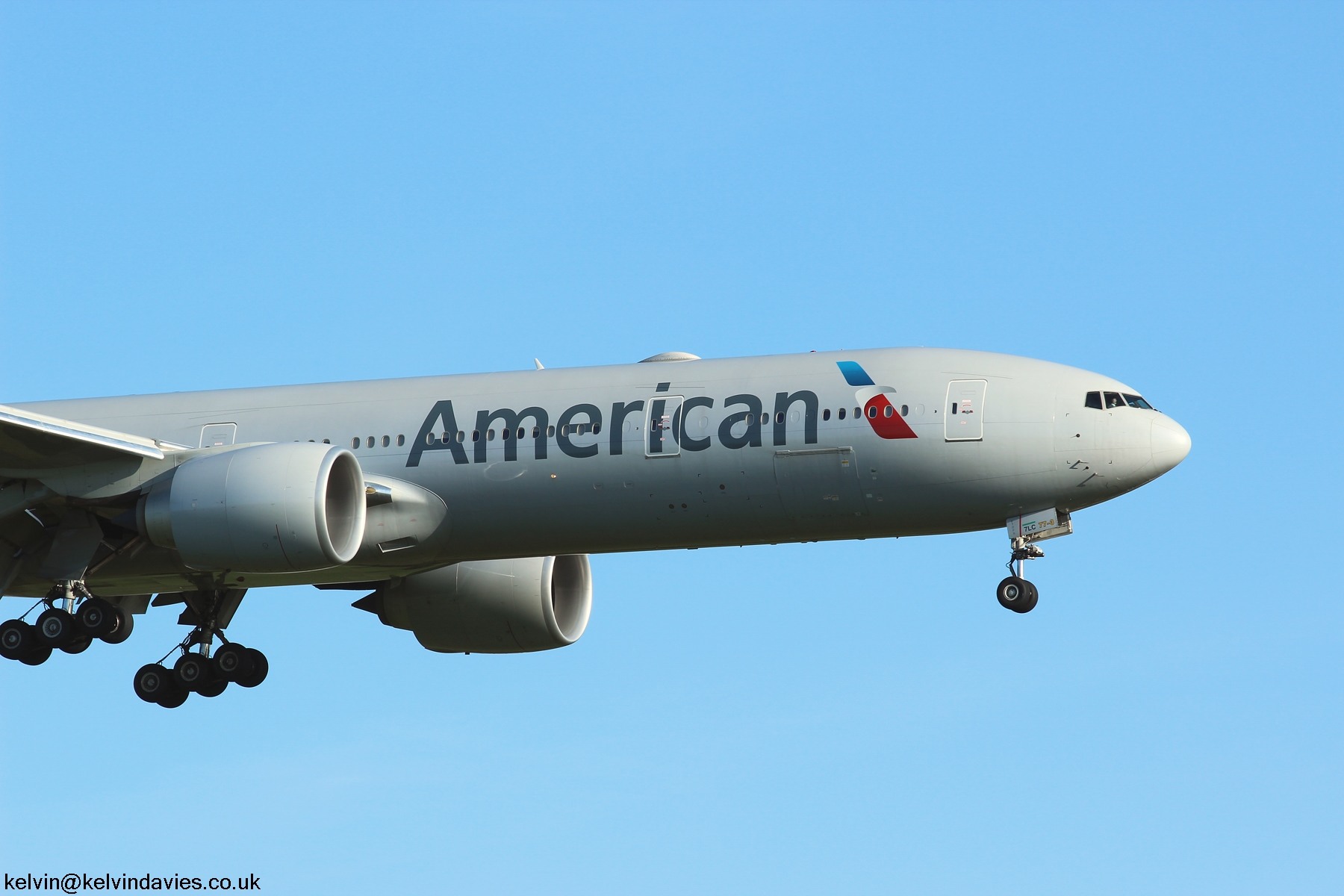 American Airlines 777 N719AN