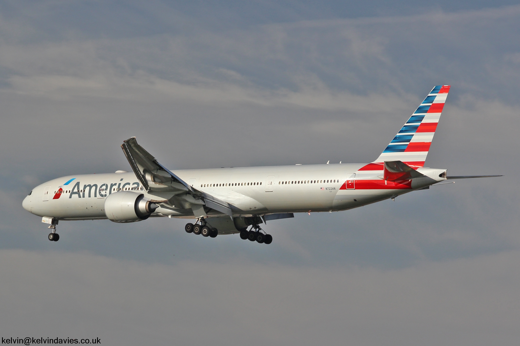 American Airlines 777 N722AN