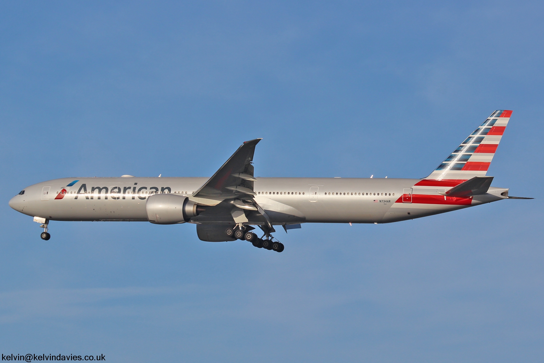 American Airlines B777 N734AR