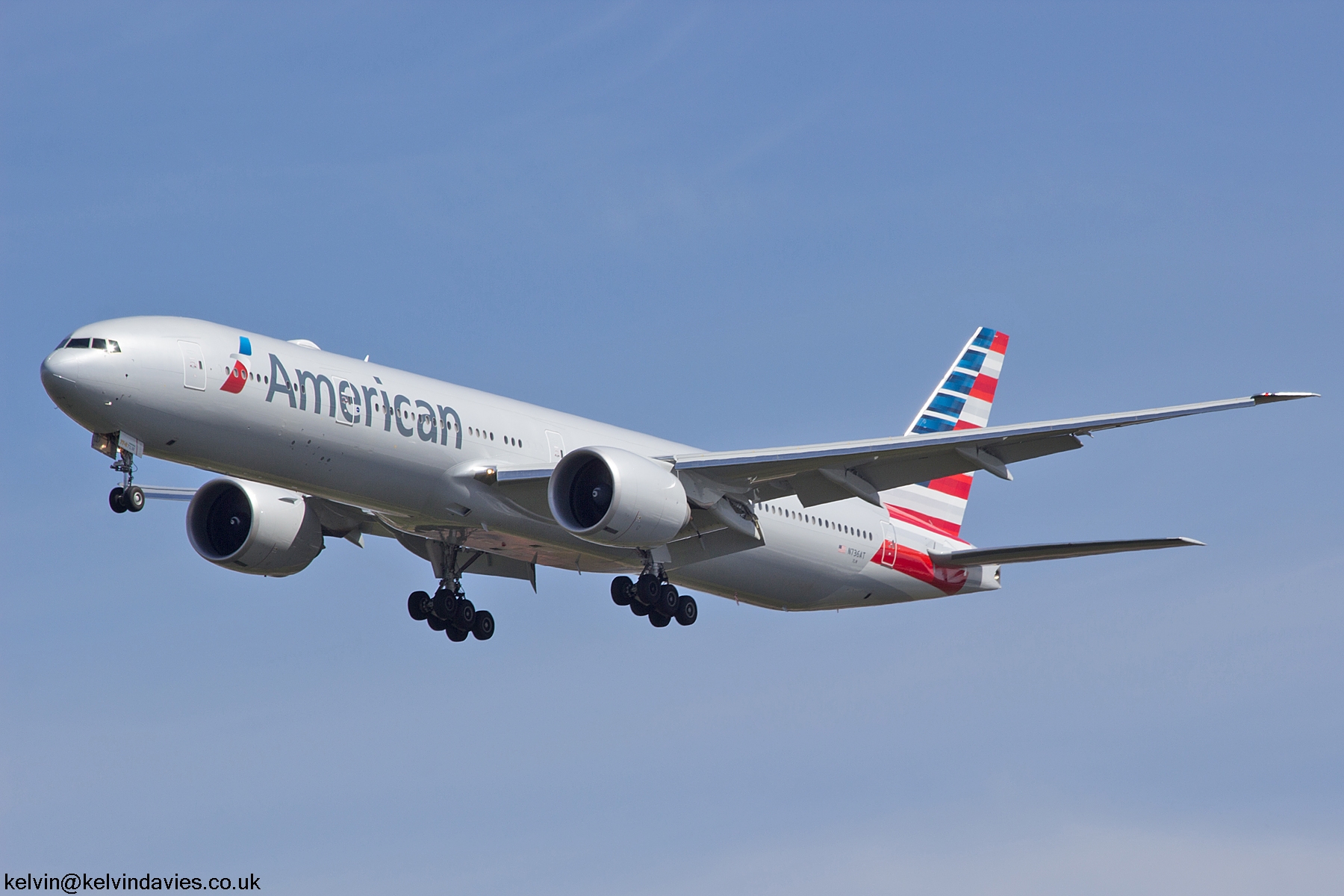 American Airlines 777 N736AT