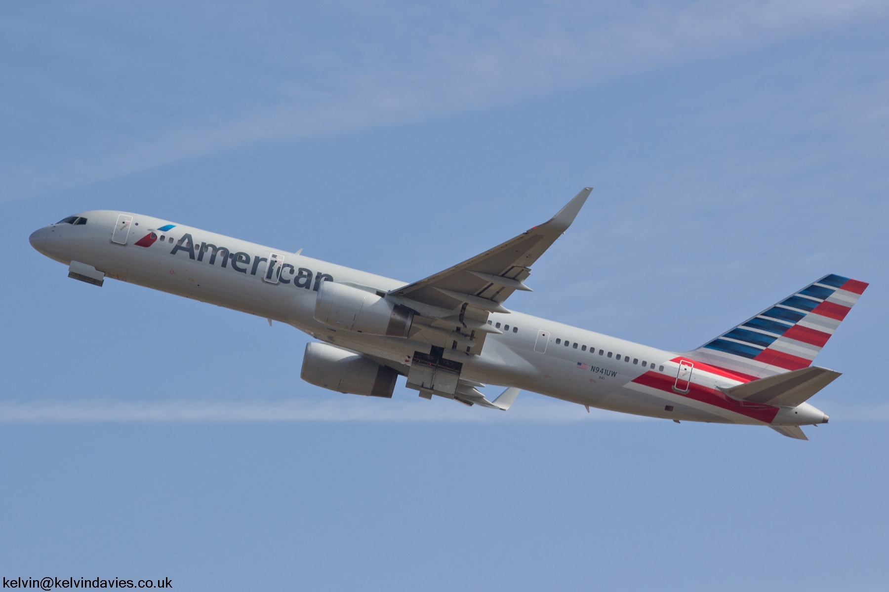 American Airlines 757 N941UW