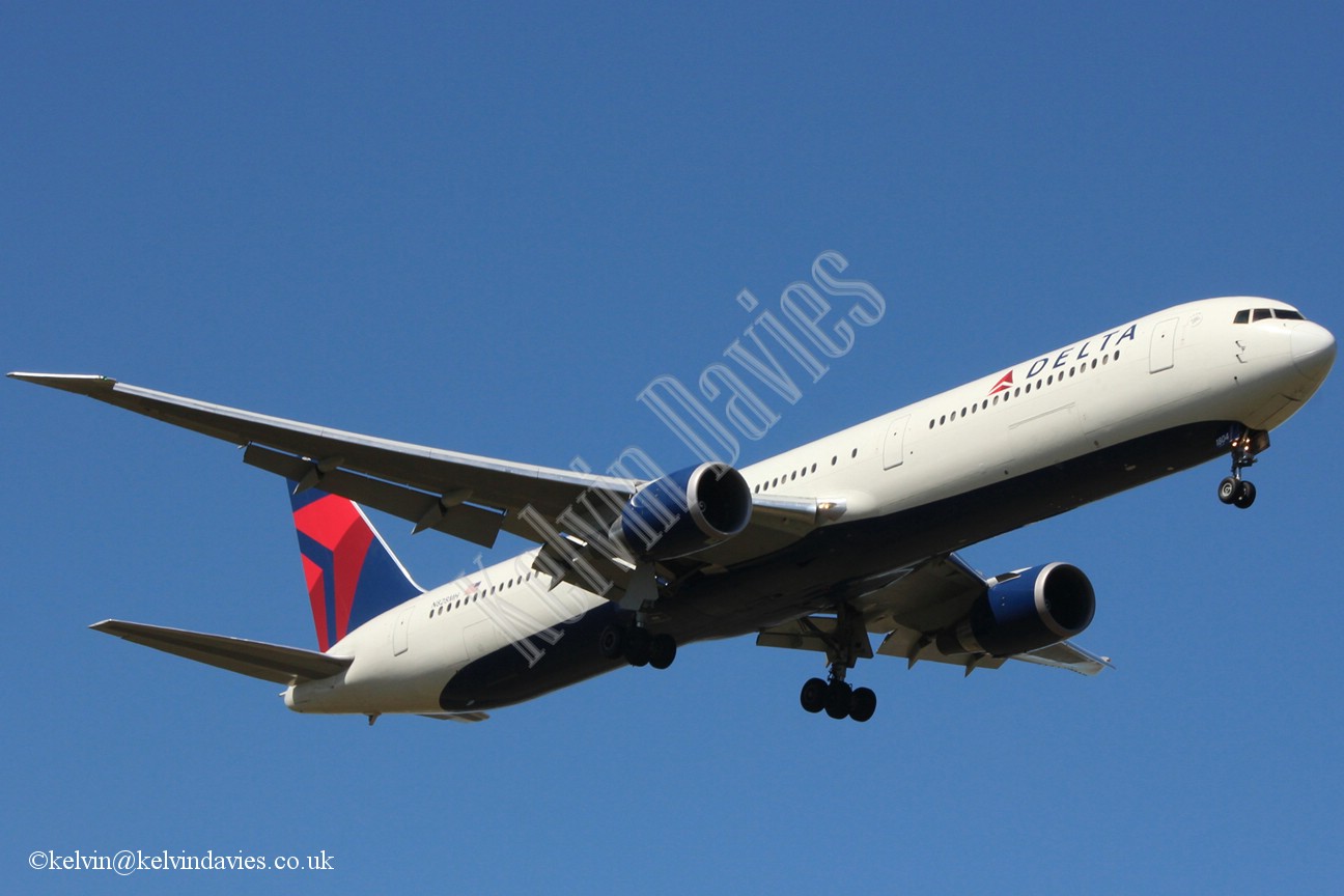 Delta Airlines 767 N828MH