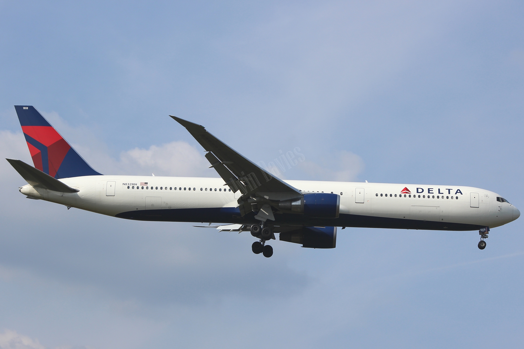 Delta Airlines 767 N832MH