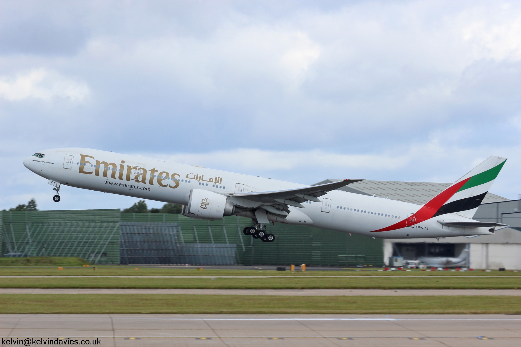 Emirates 777 A6-ECT