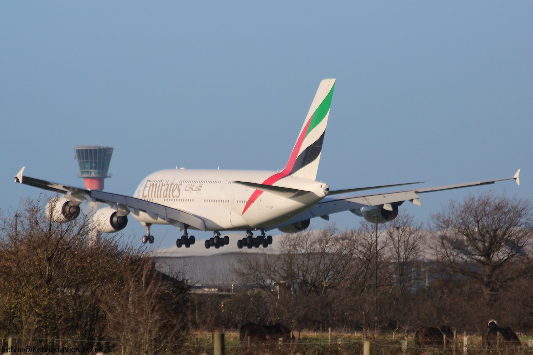 Emirates A380 A6-EDS