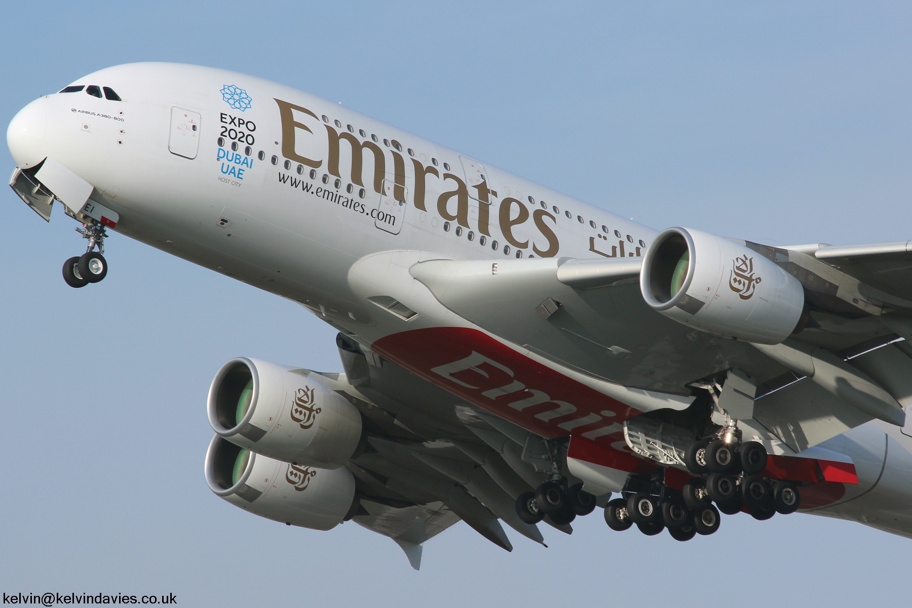 Emirates A380 A6-EEI