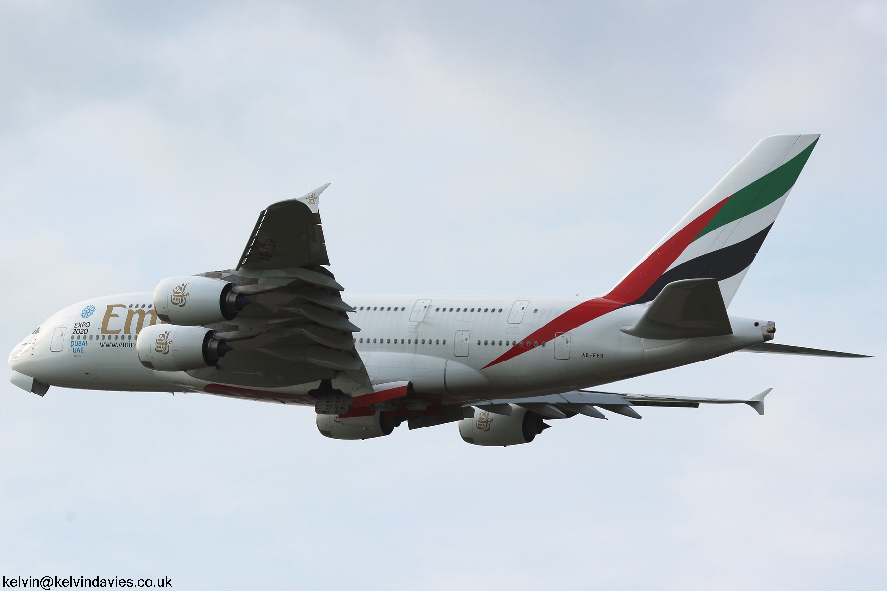 Emirates A380 A6-EER