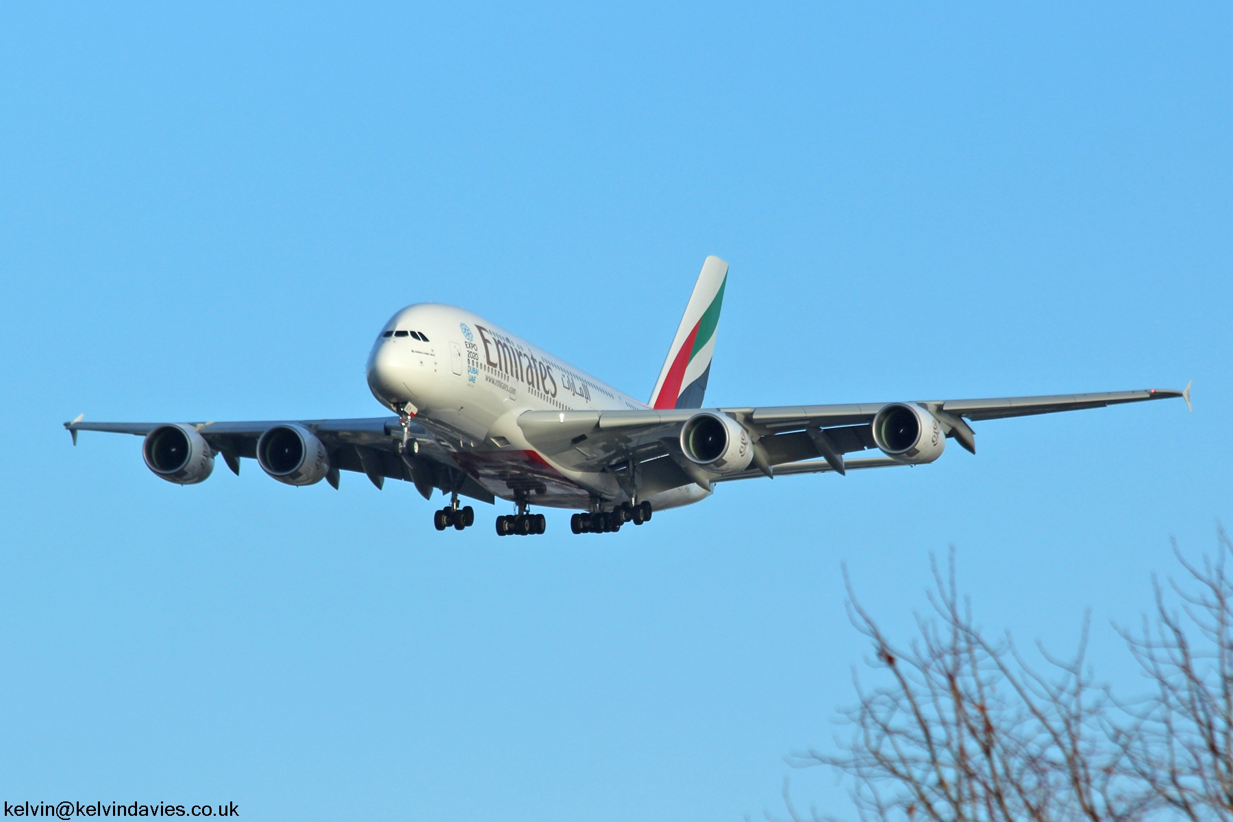 Emirates A380 A6-EEY
