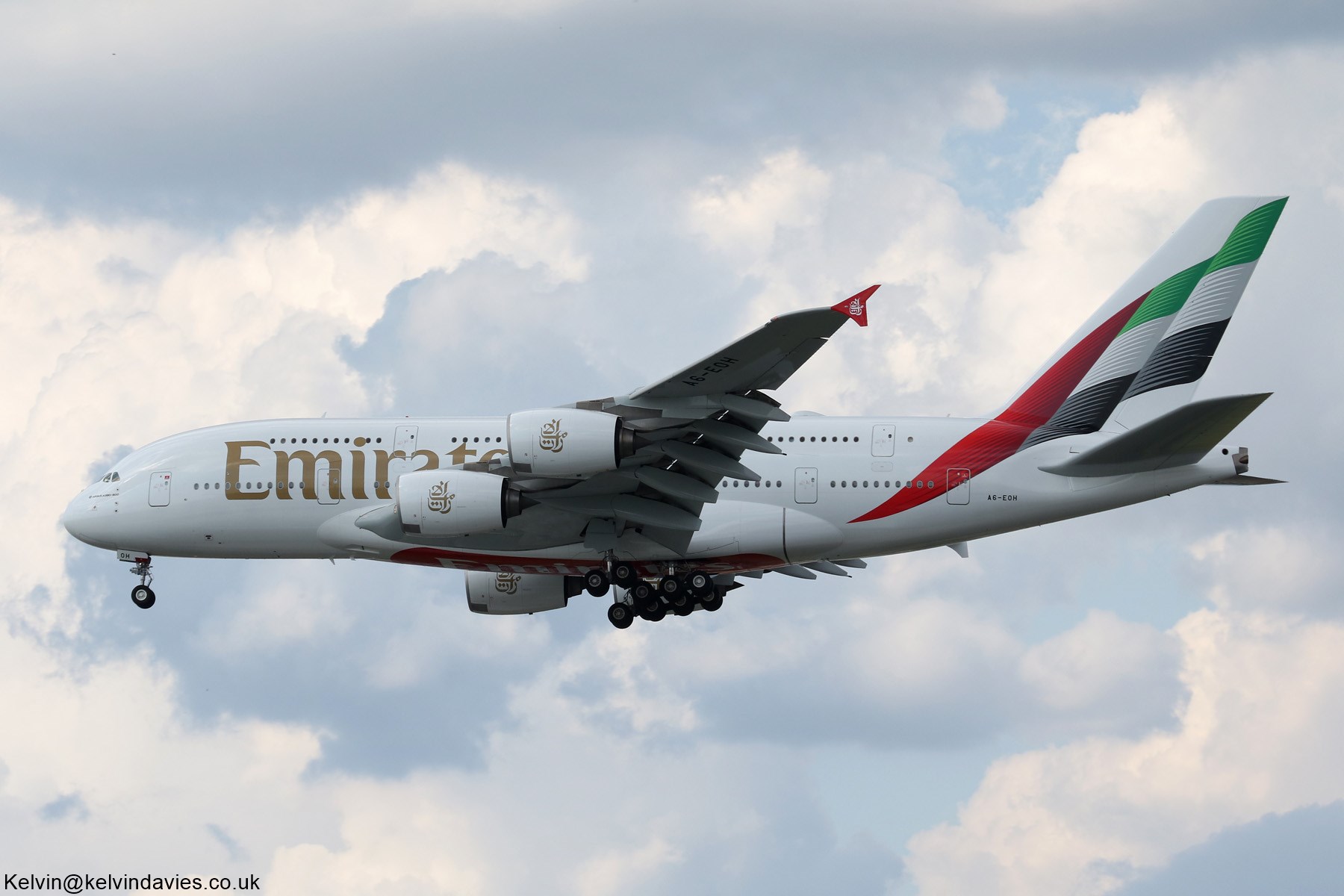Emirates A380 A6-EOH