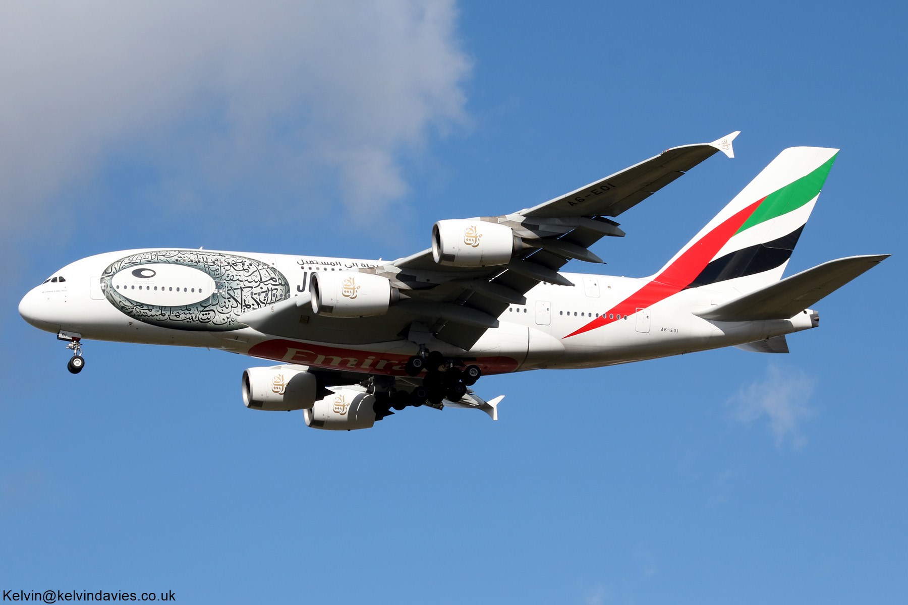 Emirates A380 A6-EOI