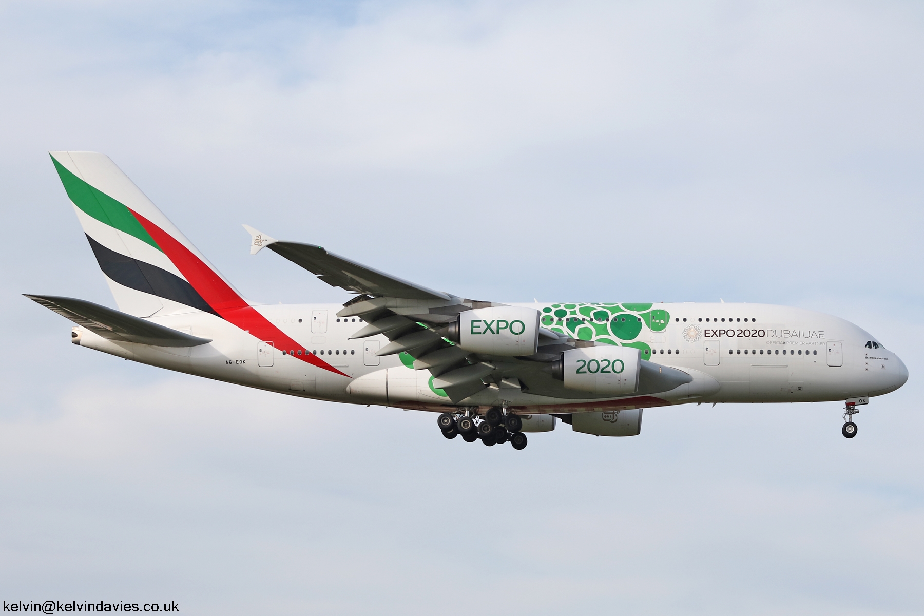 Emirates A380 A6-EOK