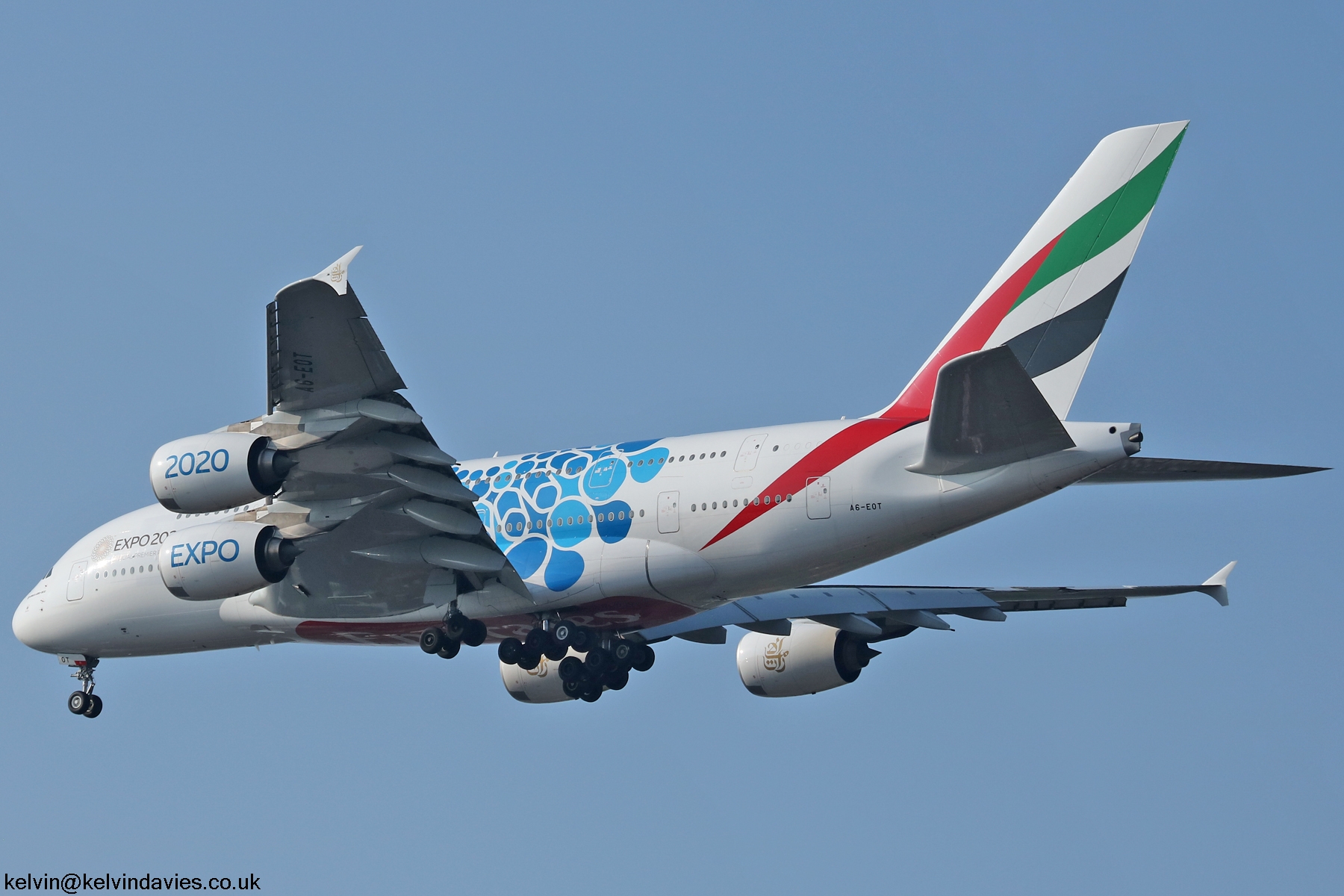 Emirates A380 A6-EOT