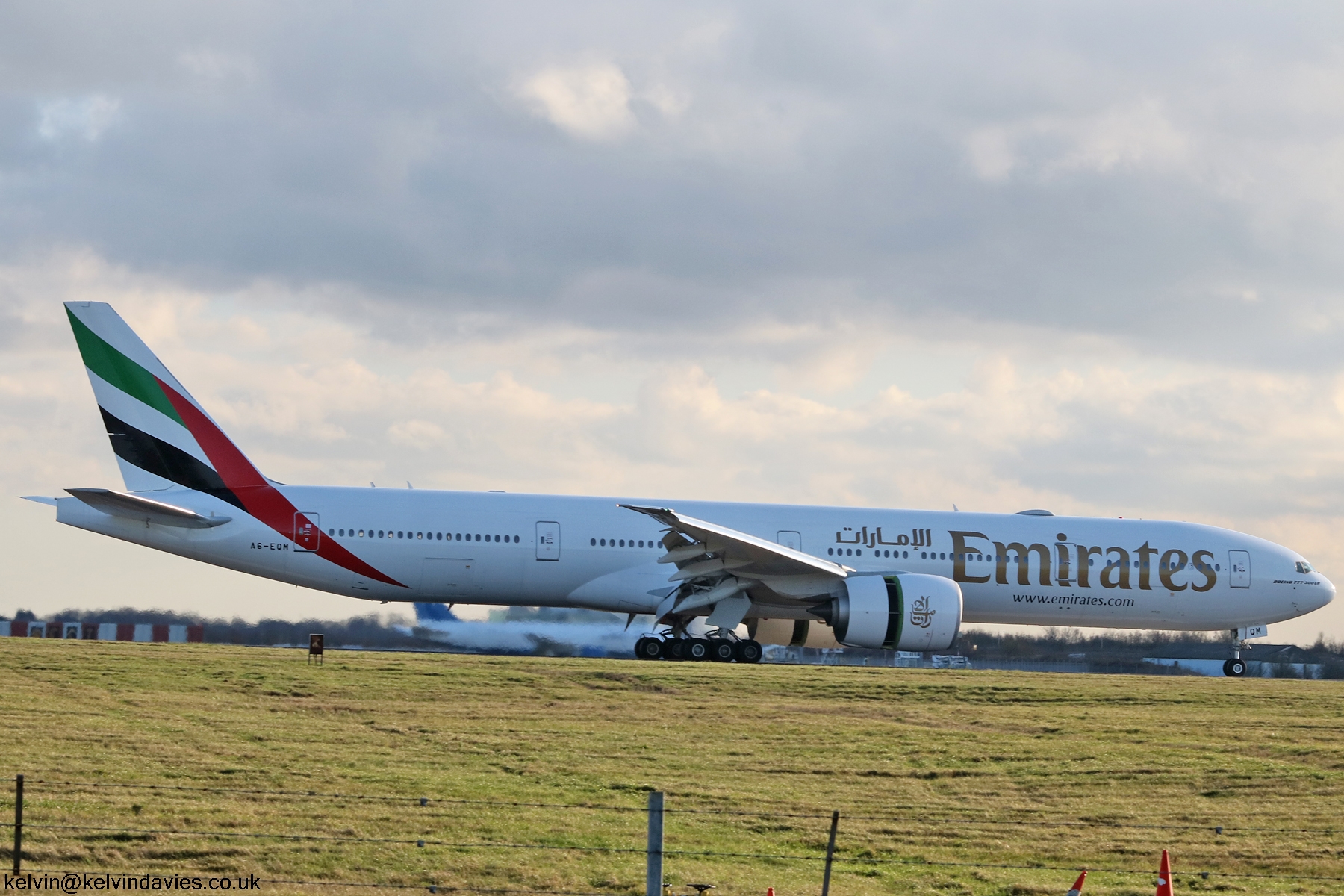 Emirates 777 A6-EQM
