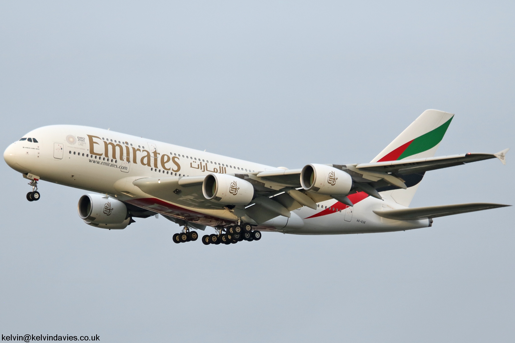 Emirates A380 A6-EUE