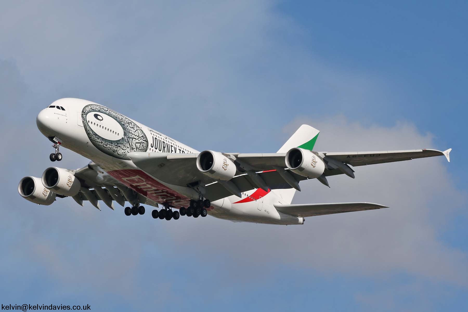 Emirates A380 A6-EUJ